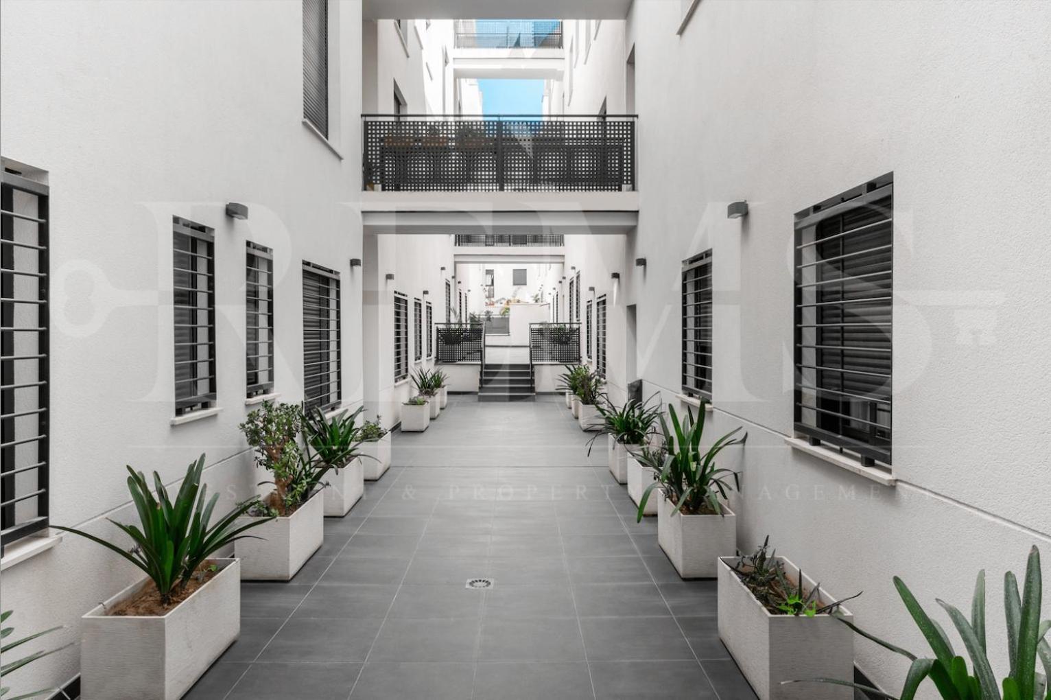 Industrial Studio In The City Center By Rems Malaga Exterior photo